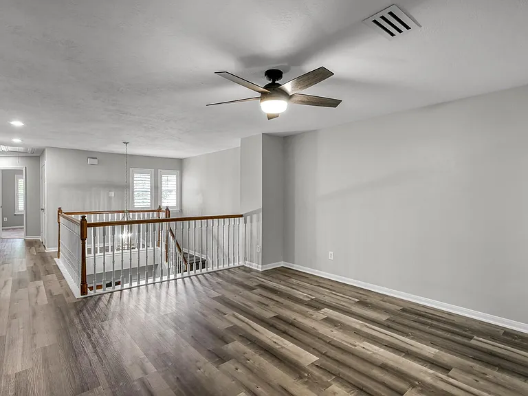 23 Alderon Woods Pl — Photo 17