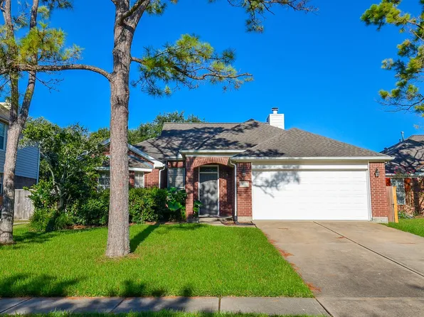 811 Spring Valley Ct, Sugar Land, TX 77479