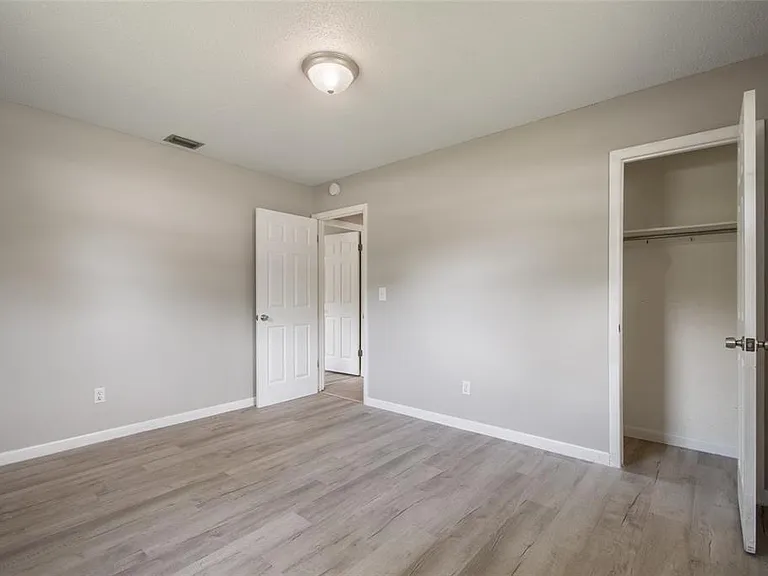 111 Amigos Rd — Photo 21