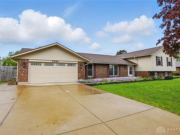 2nd image of 2449 S Old Oaks Dr
