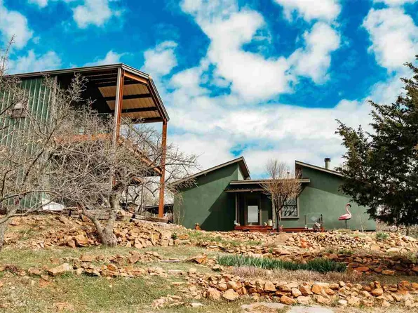 100 Big Rock Rd, Medicine Park, OK 73557