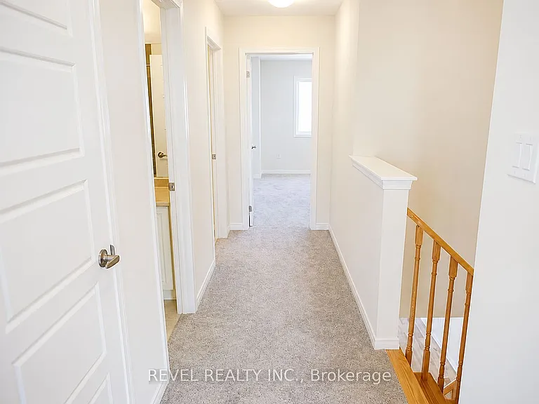 62 Munro Cir — Photo 10