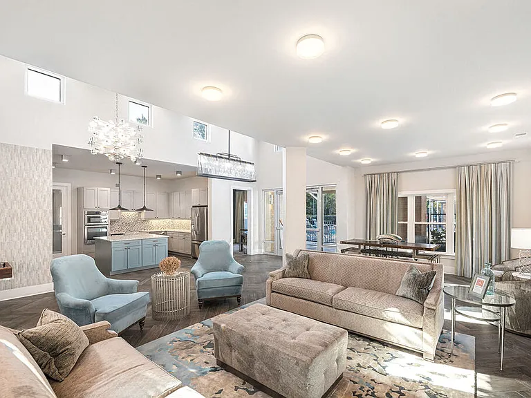 The Ashley Apartments — Photo 11