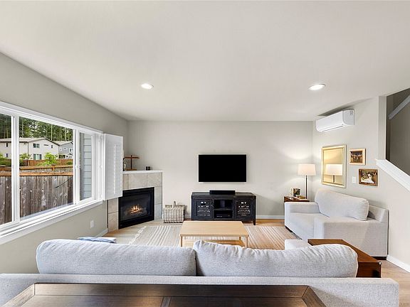 4th image of 1911 SW Cooper Way
