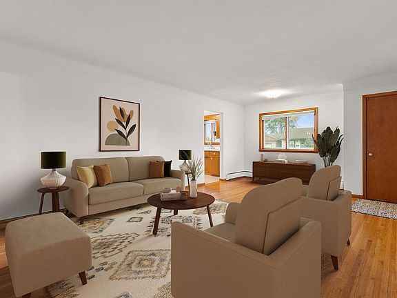 2nd image of 1595 Cottage Ave E