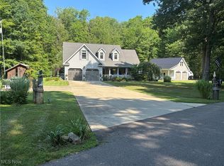 3340 Scott Cliff Dr, Lake Milton, OH 44429