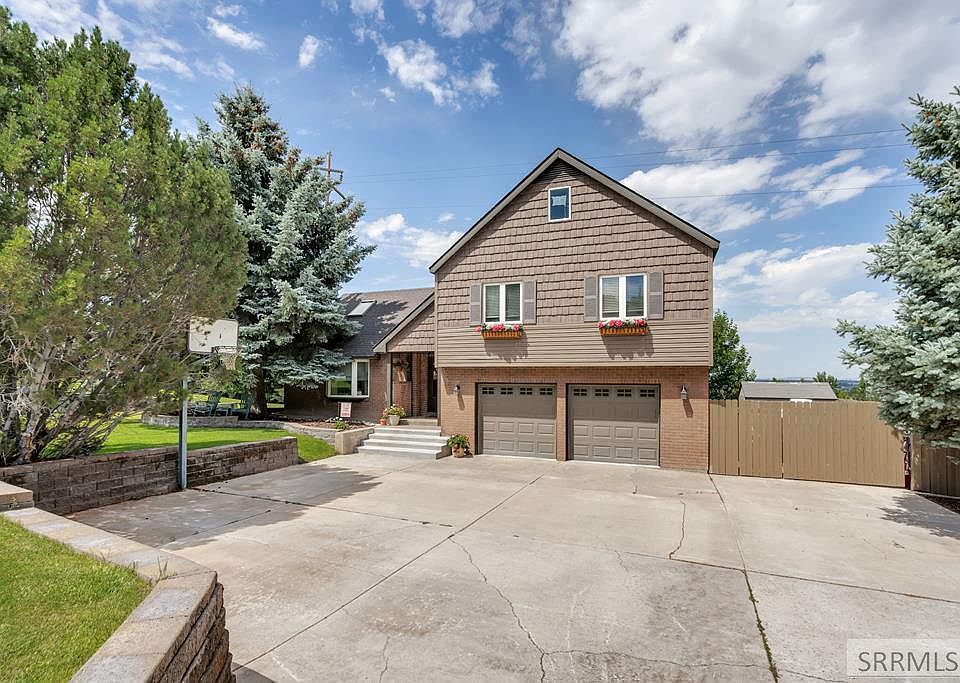 1st image of 4825 E Comish Dr