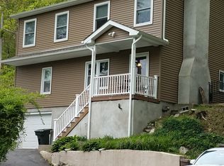 565 Harmony Brass Castle Rd, Phillipsburg, NJ 08865