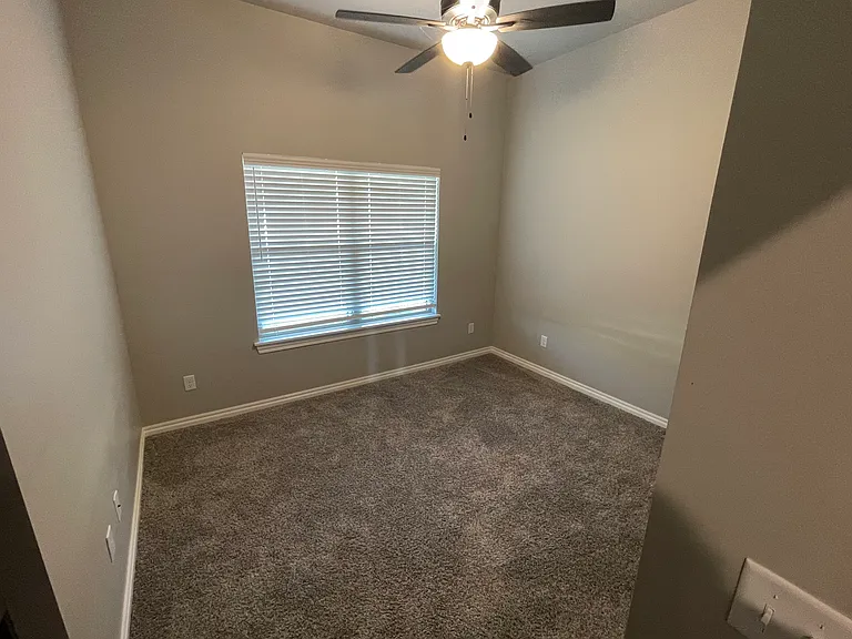 18716 Austin Pl — Photo 6