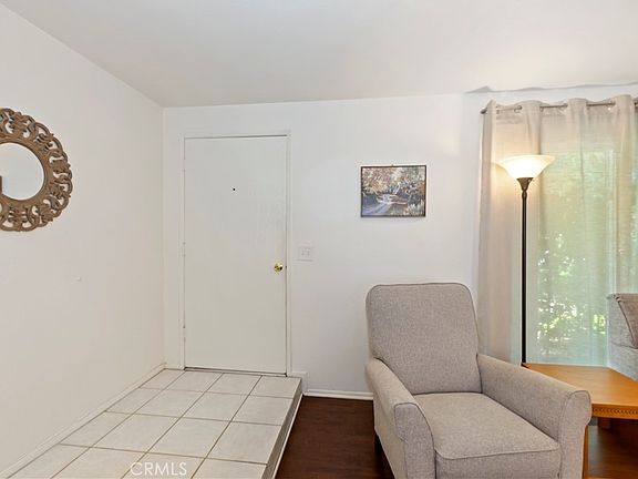 5th image of 8714 Lincoln Ave