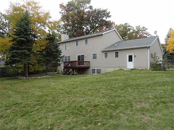 2nd image of 307 E Loree Dr