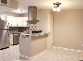 140 Wylie Dr, Baton Rouge, LA