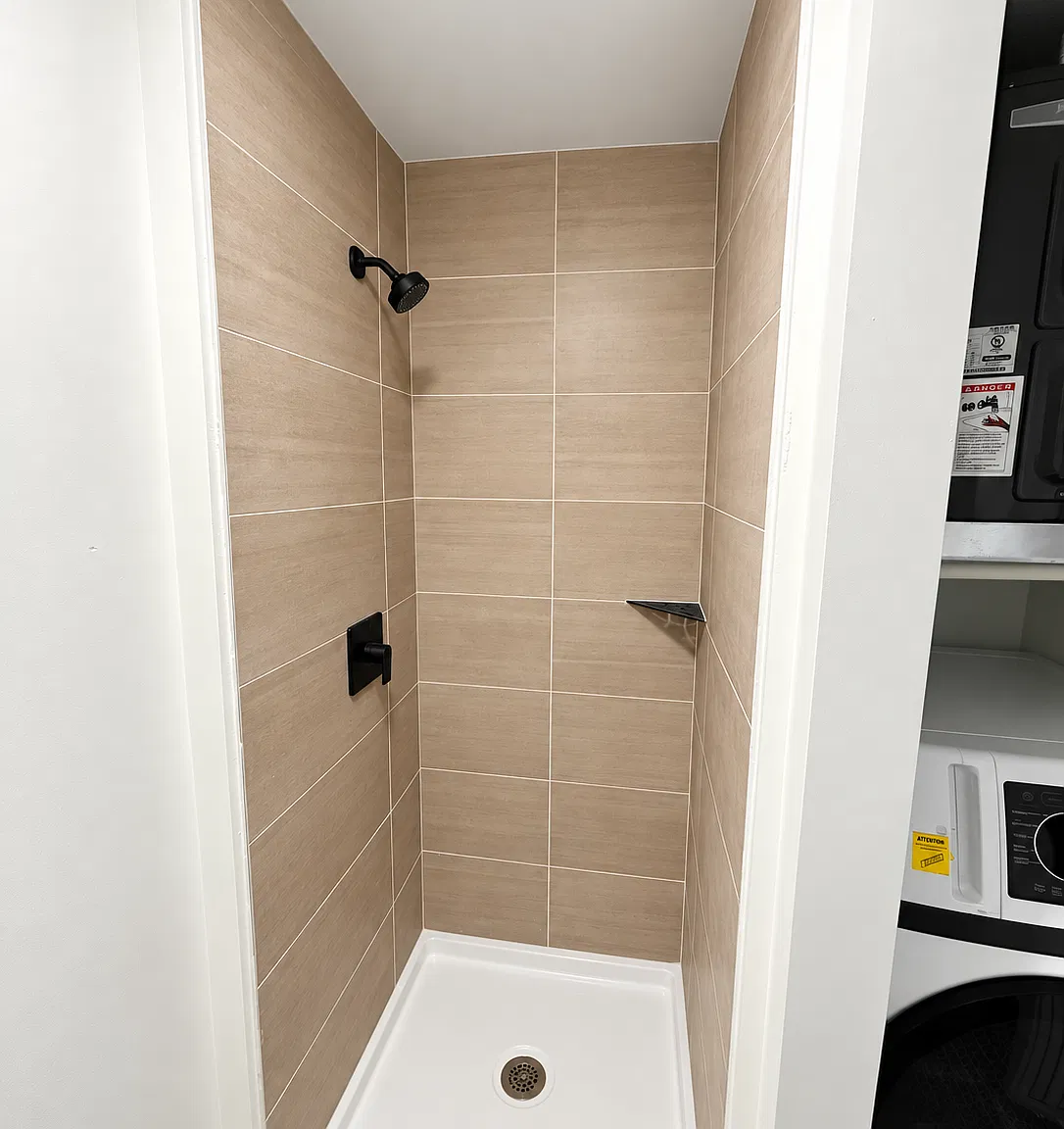 Studio, 400 sqft, $1,950 — Photo 4