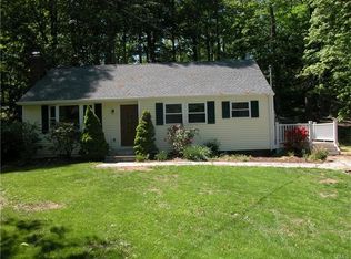 39 Midrocks Rd, Ridgefield, CT 06877