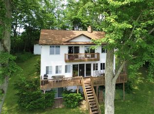 154 32nd St, Allegan, MI