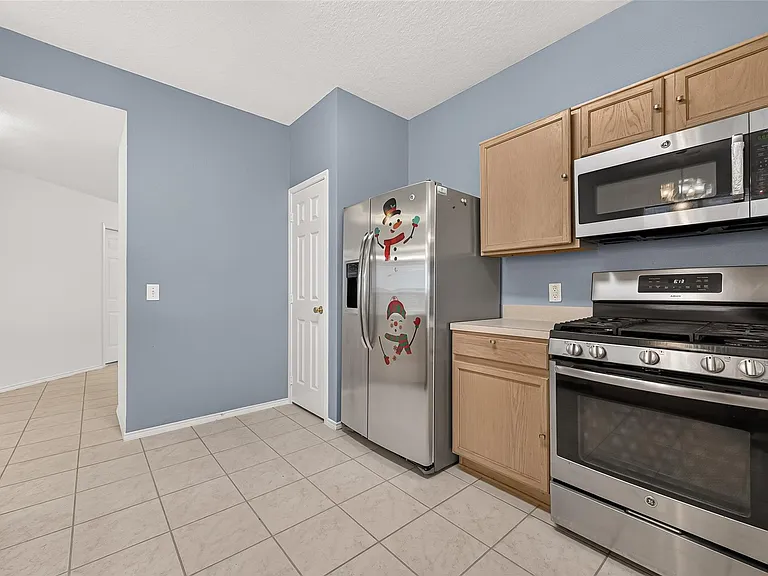 6807 Lauderwick Ct — Photo 20