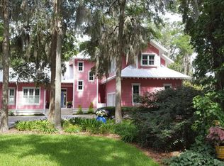 70 Meridian Rd, Beaufort, SC 29907