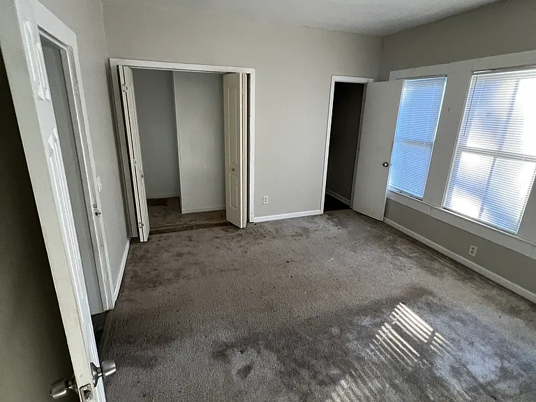 805 3rd Ave — Photo 8