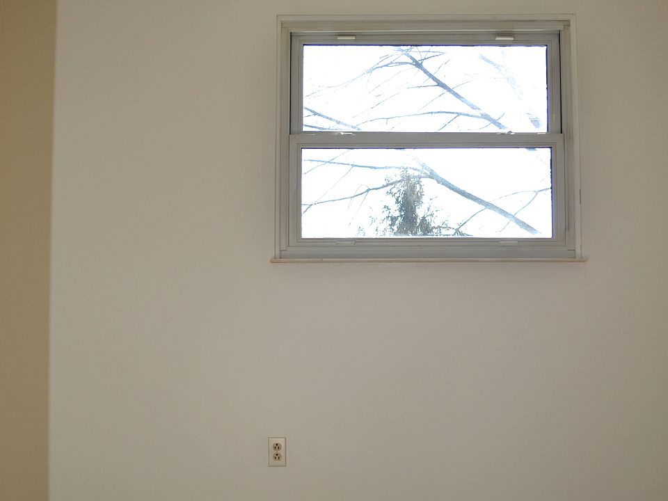 1st image of 2923 Rushbury Dr