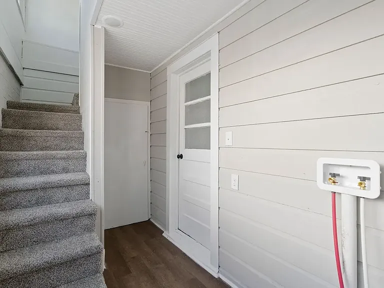 1111 Queen Ann St — Photo 14