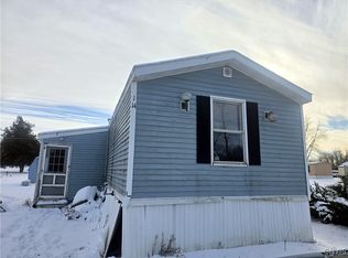 114 4th Dr, Weedsport, NY 13166