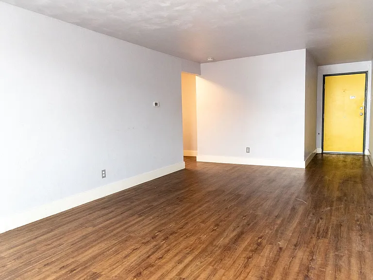 3710 Upham St. Apartments — Photo 15