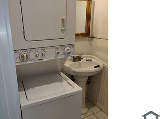 844 W 33rd St APT 1F, Chicago, IL 60608