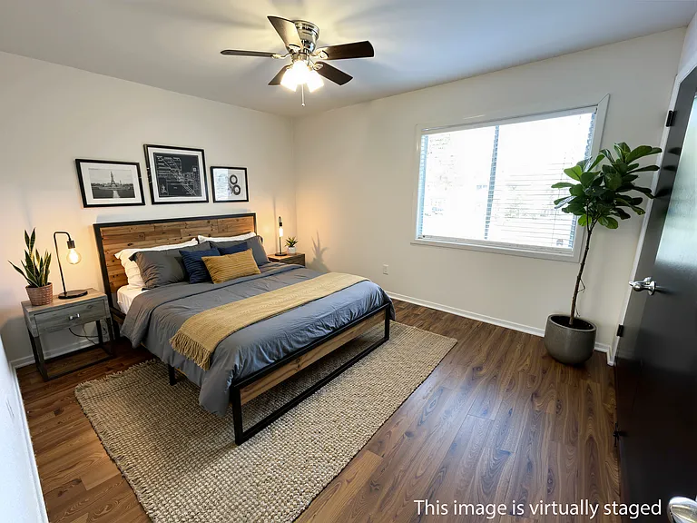 1794 S Lumpkin St — Photo 13