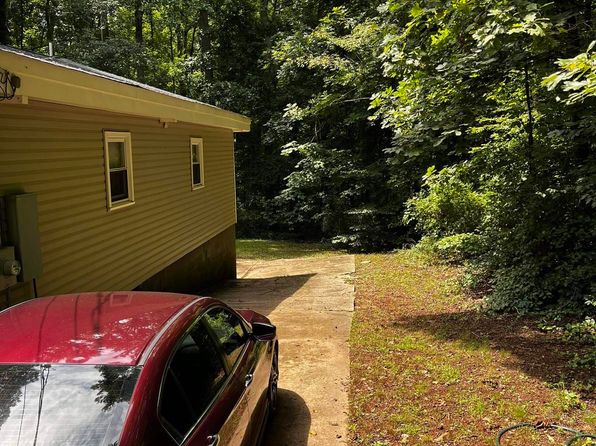 1 Wales Ave, Piedmont, SC 29673