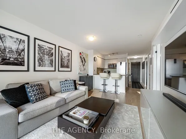 50 Lynn Williams St #504, Toronto, ON M6K 3R9