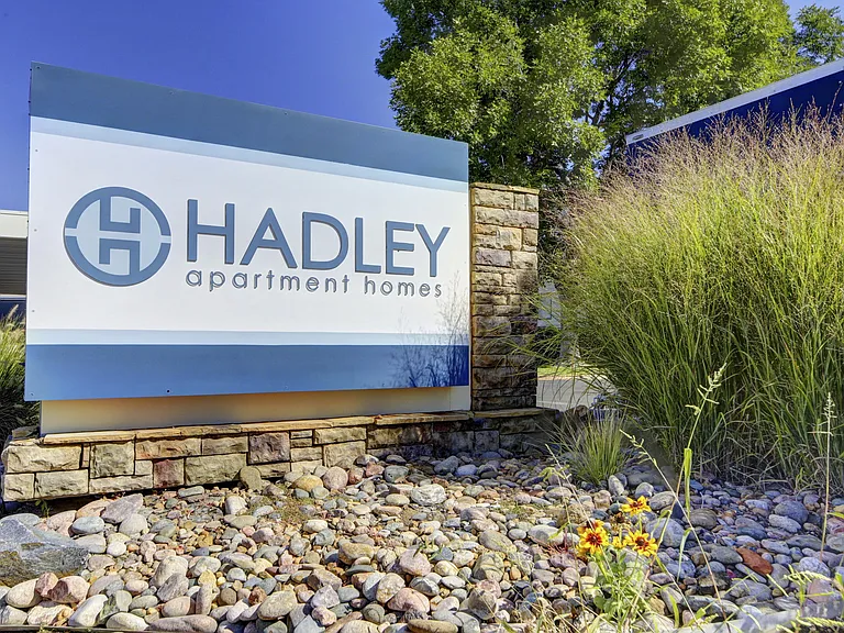 Hadley — Photo 24