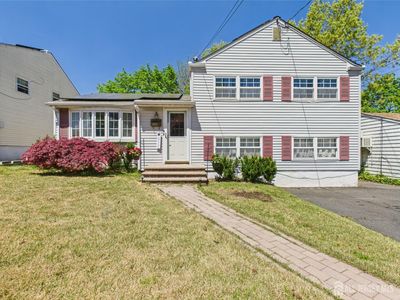 107 Albert Dr, Parlin, NJ, 08859