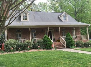 2673 Amesbury Rd, Winston Salem, NC 27103