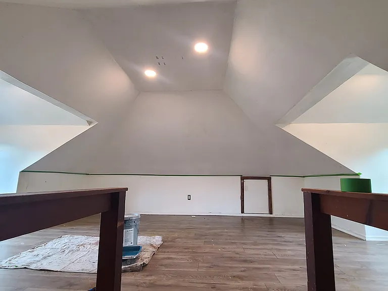 703 W Race St — Photo 14