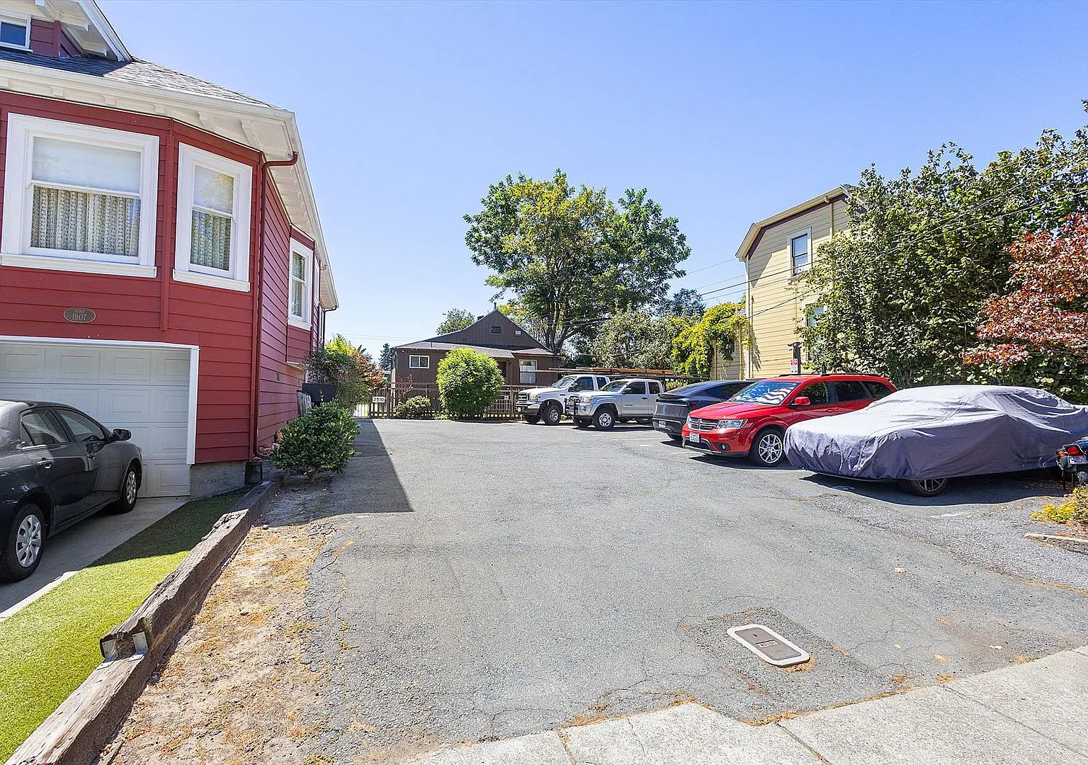 2510 Eagle Ave #C - 2 bedroom | 1 bath | Back Cottage — Photo 2