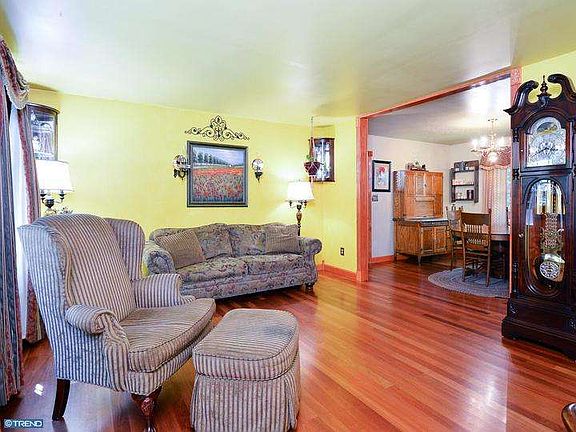 3rd image of 135 Nevins Way