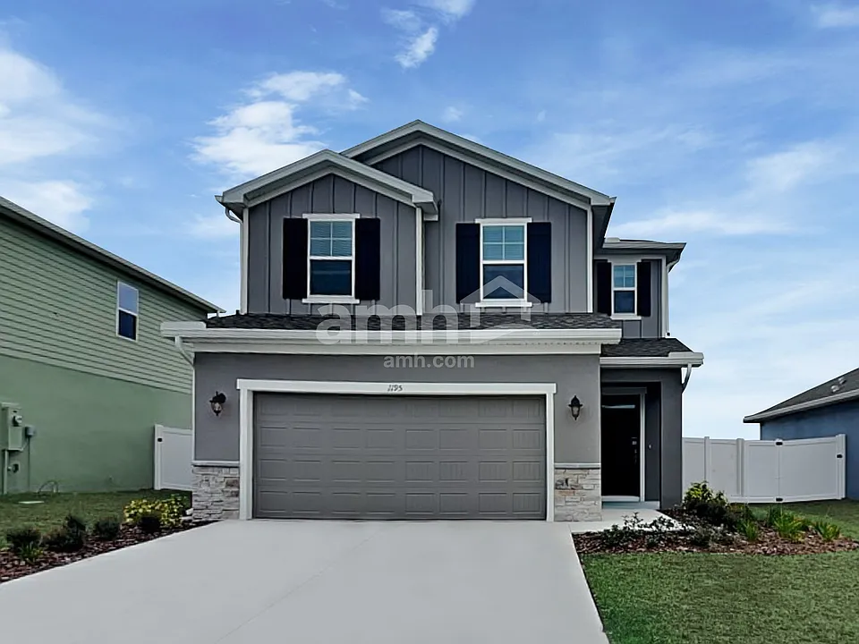 1195 Heavenly Dr
