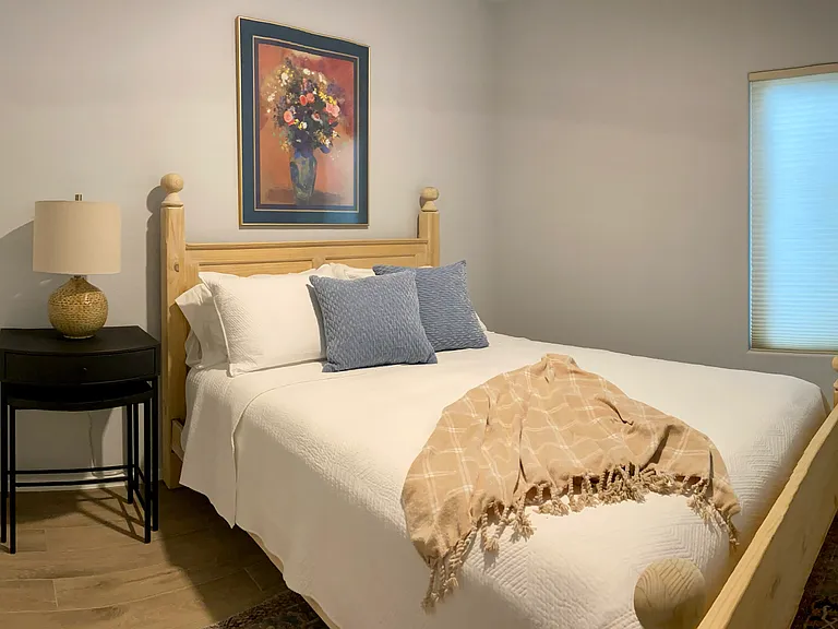 Guest bedroom 2