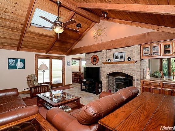 4th image of 7525 Willowview Ct