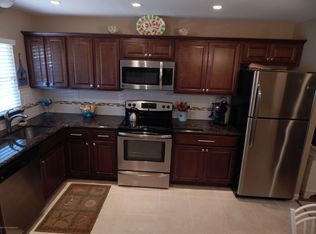 822 Balmoral Ct #B, Lakewood, NJ 08701