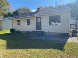 1310 Arcadia Dr NE, Grand Rapids, MI 49525