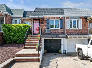 6717 Eliot Ave, Flushing, NY 11379