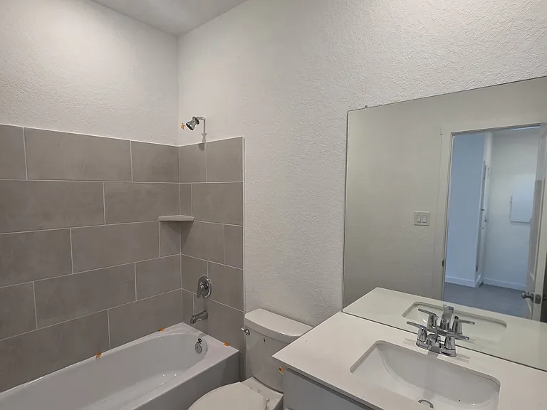 14900 Taradeau — Photo 27