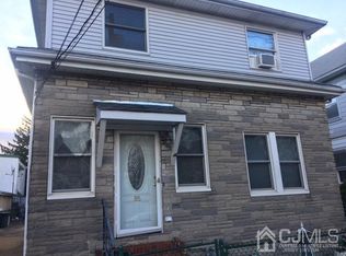 85 Pulaski Ave, Carteret, NJ