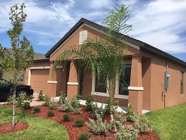 3080 Louetta Cir