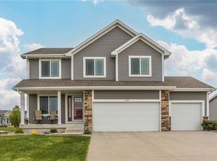 660 SW Springfield Dr, Ankeny, IA 50023