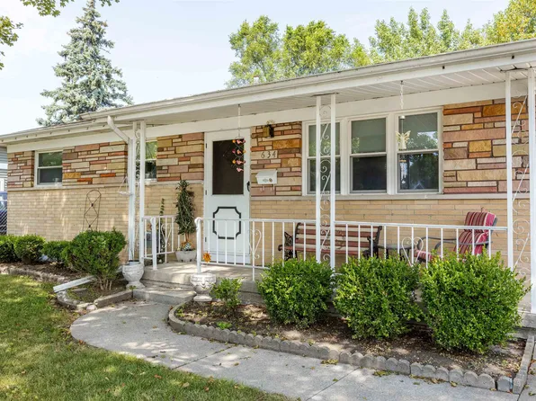 634 Fleetwood Dr, Saginaw, MI 48604