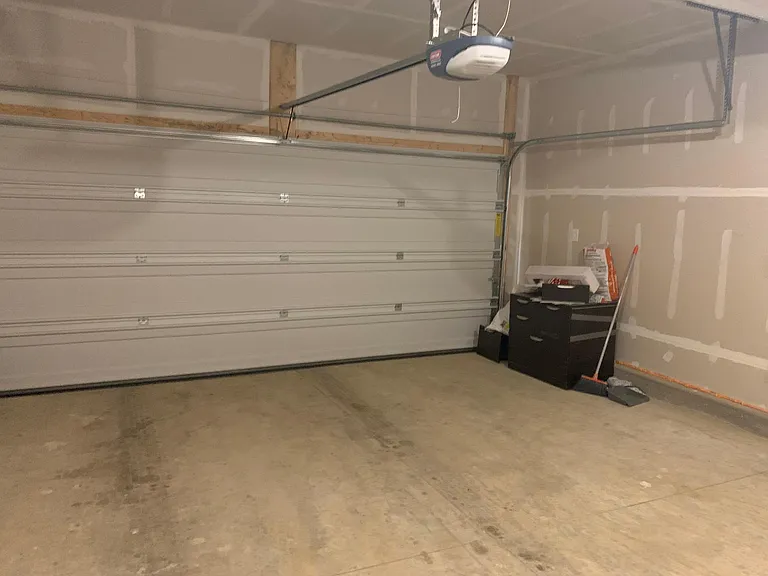 2259 Flint Dr — Photo 32