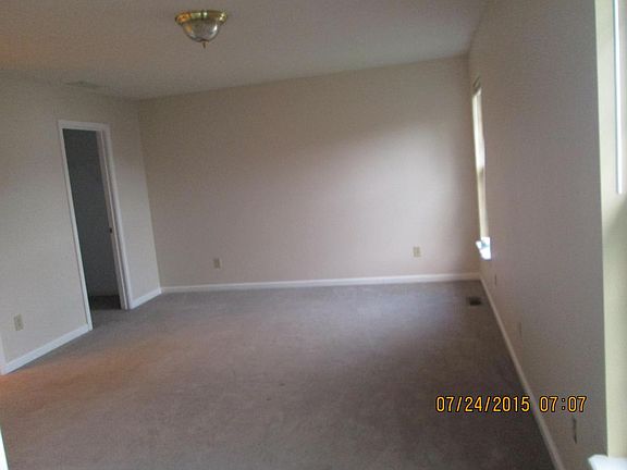 up stairs master bedroom