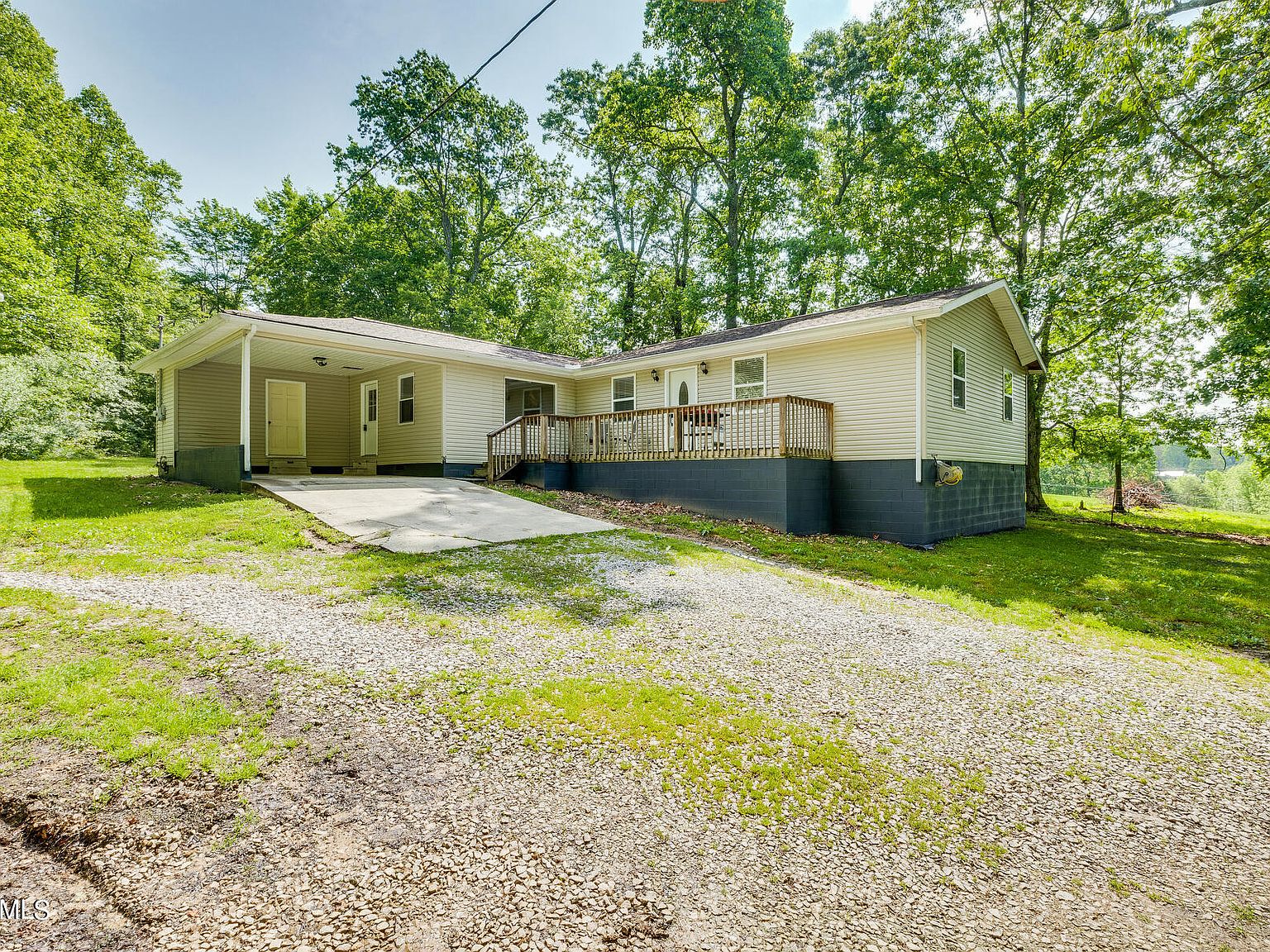 664 Pilot Mountain Rd, Sunbright, TN 37872 Zillow